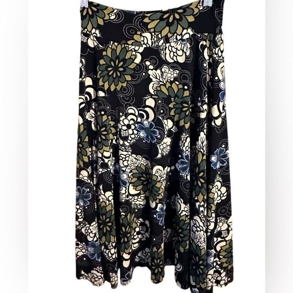 Kokoon Women’s Flowy A-Line Floral Skirt. Size XS - Picture 2 of 6